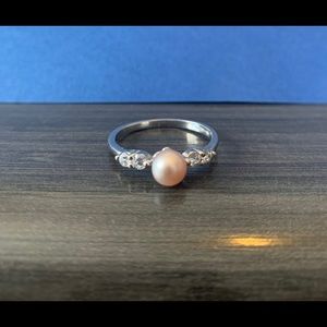 Vantel Pearls Skydancer ring Siz 11